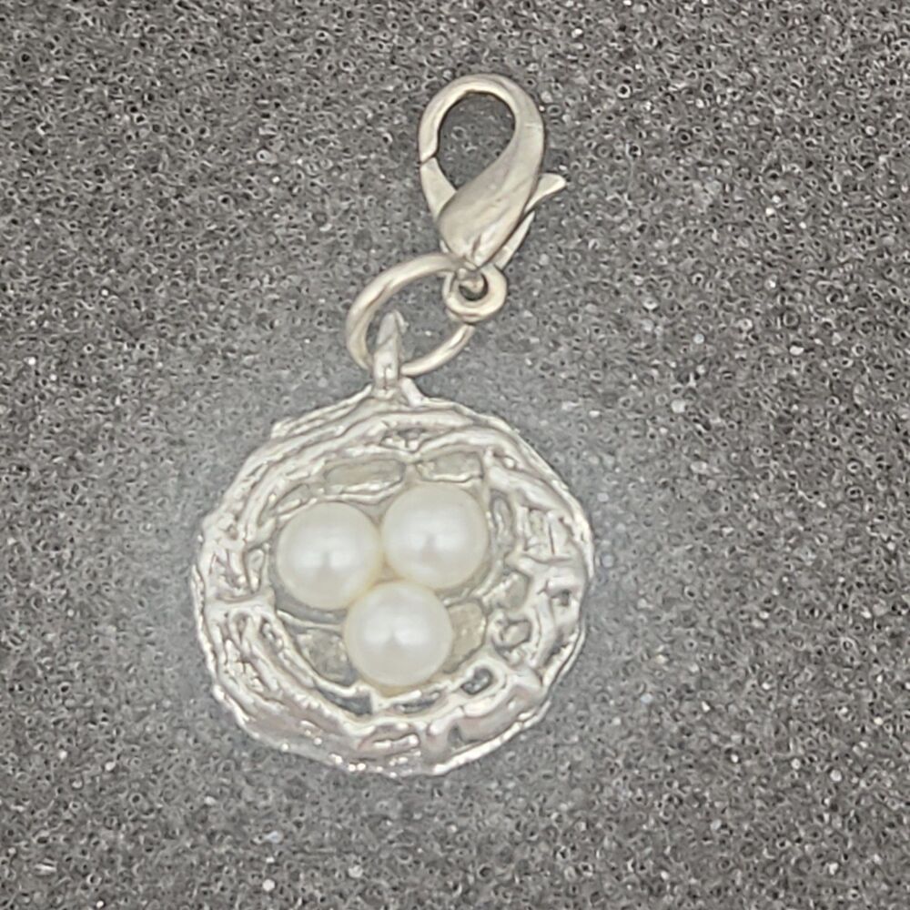 Pendant Bird's Nest Charm 3 Faux Pearls Eggs Necklace Lobster Claw Clasp 3D